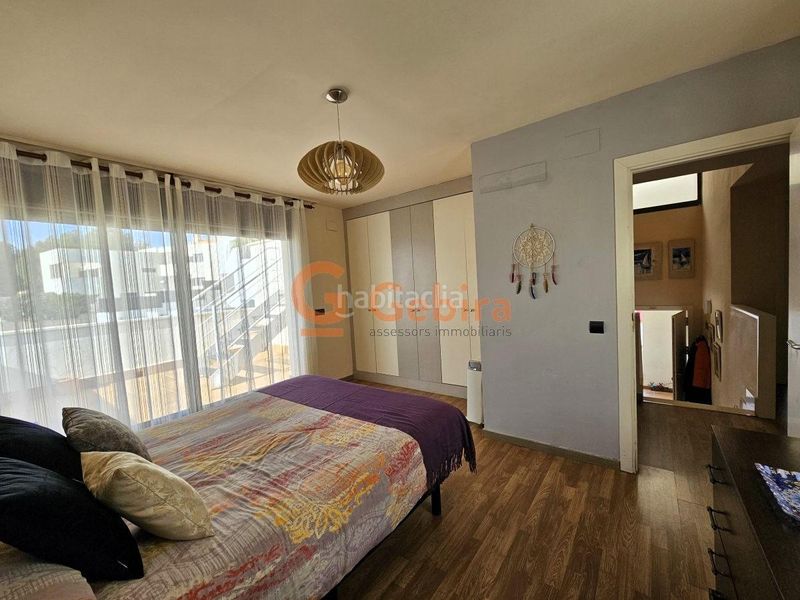 Foto e8f4b0aa-6661-4fbe-9f2c-a451690f7cdc. Casa adossada amb calefacció aparcament piscina a Calafell