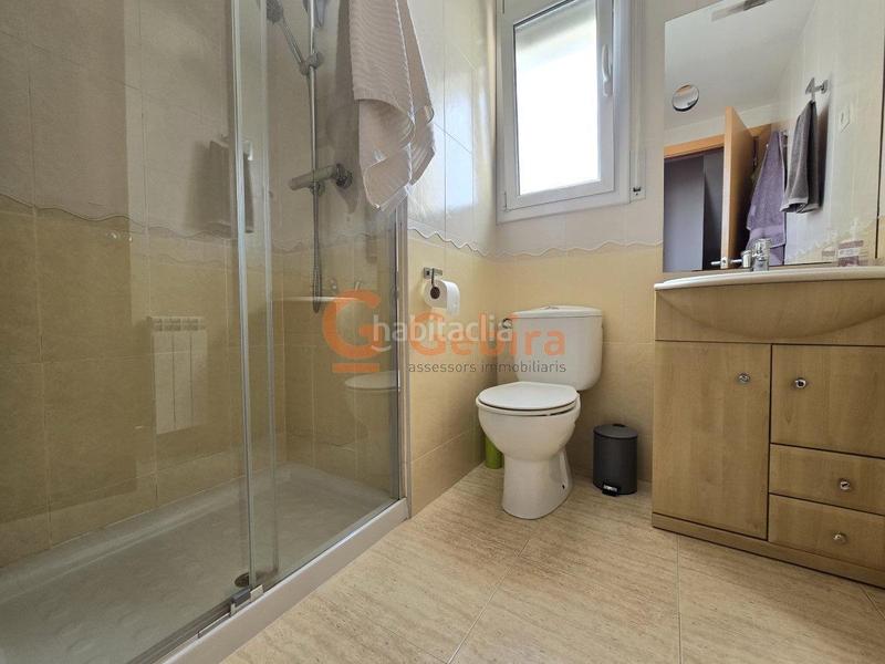 Foto 56c2c2a4-b833-453e-9748-6633f3a5332b. Casa adosada  esquinera con piscina comunitaria en Cunit