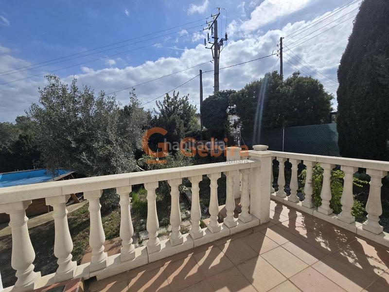 Foto 4a7cb579-35d4-4e13-9ee9-de216bef93d5. Casa  independiente con gran parcela en los jardines en Cunit