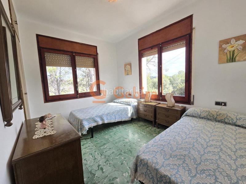 Foto a7ab99c9-821e-41cf-a570-a7257d7e9a27. Casa  independiente con gran parcela en los jardines en Cunit