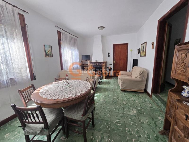 Foto c2835c04-6432-4a7f-9ffb-fd4a11d8fbcd. Casa  independiente con gran parcela en los jardines en Cunit