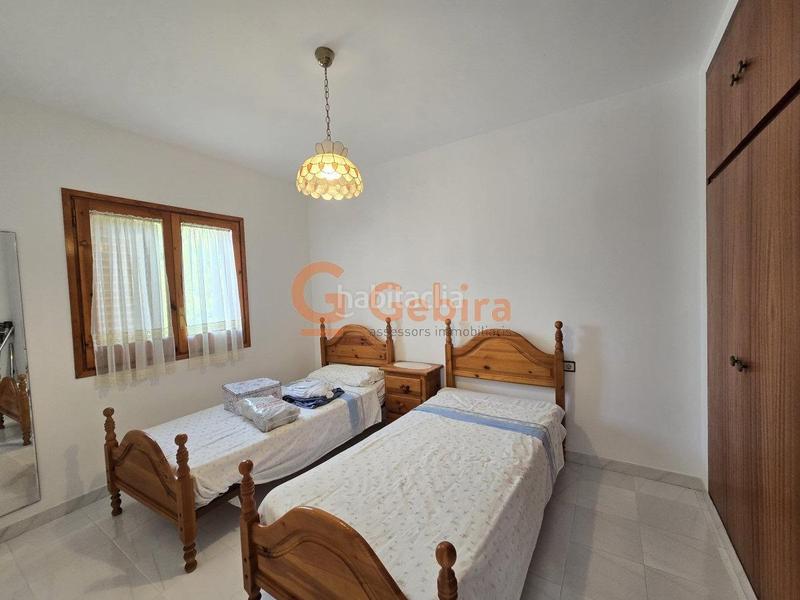Foto f478e785-e4f3-400e-8ddd-f04faefb7208. Casa  independiente esquinera en el rectoret en Cunit