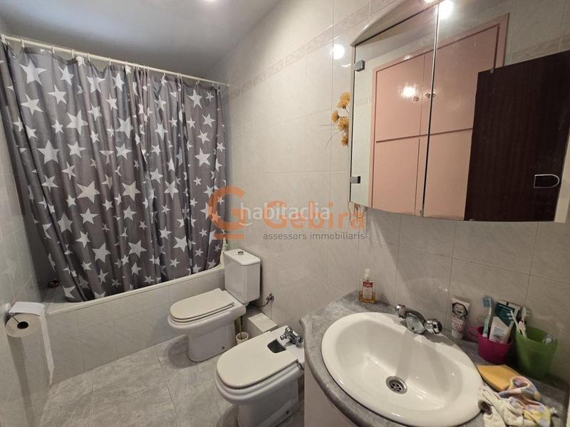 Foto 6f535878-4043-4d05-84c9-16ddc0e41427. Casa adosada  esquinera con piscina comunitaria en Cunit