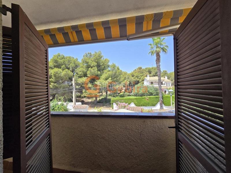 Foto ed57f8d7-dd37-49e7-84e3-de209375085f. Casa adosada  esquinera con piscina comunitaria en Cunit