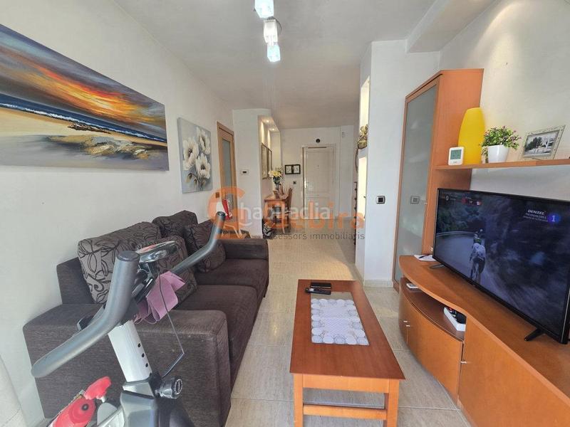 Foto afee4f26-39bb-4b25-83fc-ac88dbc6b3ec. Piso  céntrico con piscina y vistas despejadas en Cunit