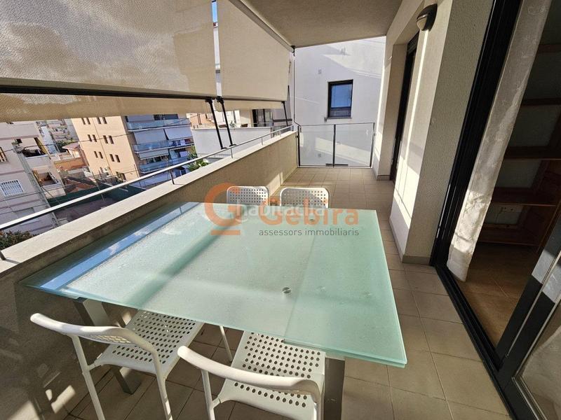 Foto aca646c1-9cc9-46c4-a5e2-e2d9e5de7b6b. Alquiler piso  de 2 habitaciones con piscina comunitaria y parquing en Cunit