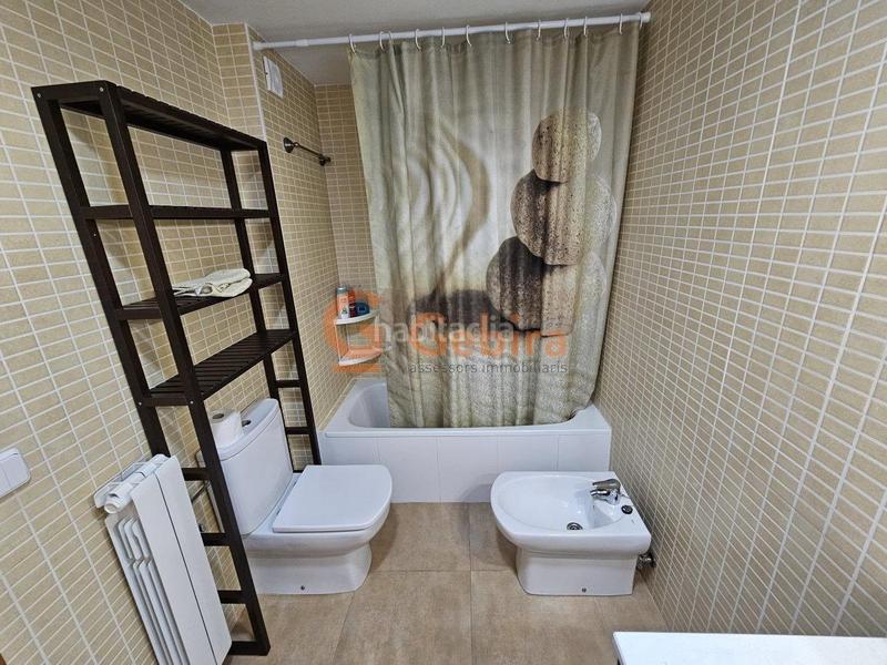 Foto bba74e99-887d-4841-9aeb-bda1d932af5e. Alquiler piso  de 2 habitaciones con piscina comunitaria y parquing en Cunit