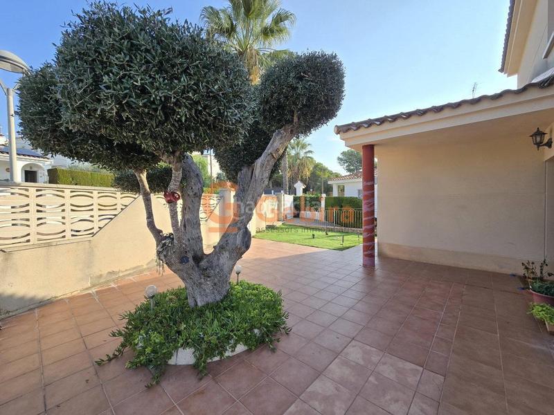 Foto 28dc2d28-7bc8-4524-a512-0e7a4bc467a5. Maison avec chauffage parking dans Cunit residencial Cunit