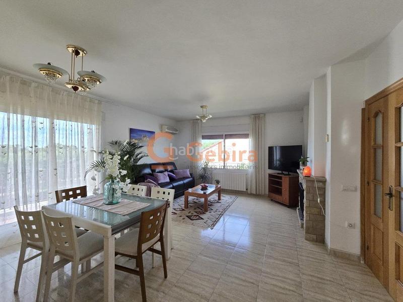 Foto 79279fa2-21e9-4c71-baa2-f8f8e2812f5e. Maison avec chauffage parking dans Cunit residencial Cunit