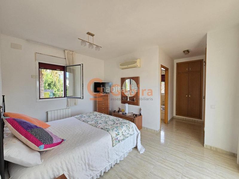 Foto a1a2de0b-5fad-40e2-b541-9dffeff59649. Maison avec chauffage parking dans Cunit residencial Cunit