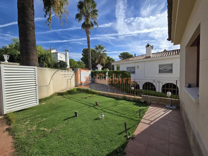 Foto e80bbe5f-82a0-49fe-9972-572d72a781fb. Maison avec chauffage parking dans Cunit residencial Cunit