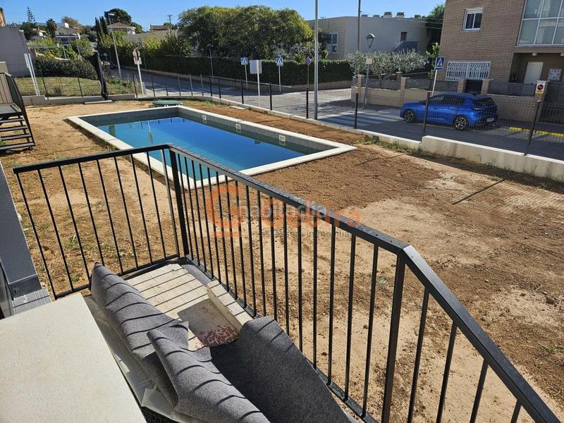 Foto 43fcf107-d485-469c-aa9d-0d8d6c987755. Miete erdgeschoss mit heizung pool in Cunit residencial Cunit