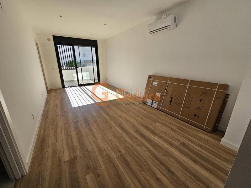 Foto c6ef0e14-65b2-4ab1-8b35-855410444912. Miete erdgeschoss mit heizung pool in Cunit residencial Cunit