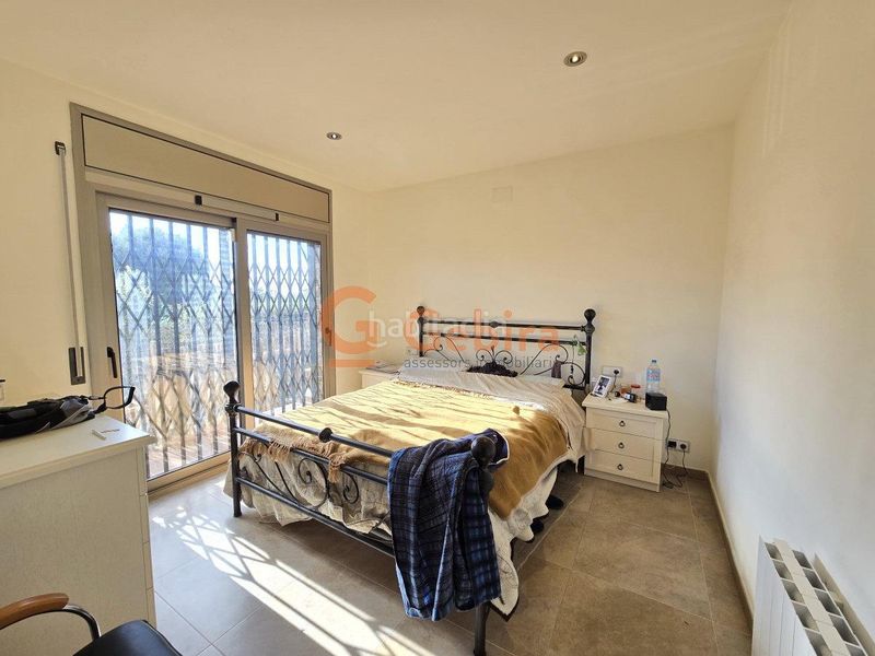 Foto 2bb5b005-a30f-45c3-89d8-7a2d34983f78. Casa  independiente con piscina privada en Segur de Calafell nucli urbà Segur de Calafell