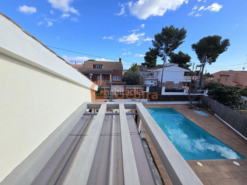 Foto 31b47dea-6d1a-4d20-850a-79147c648018. Casa  independiente con piscina privada en Segur de Calafell nucli urbà Segur de Calafell
