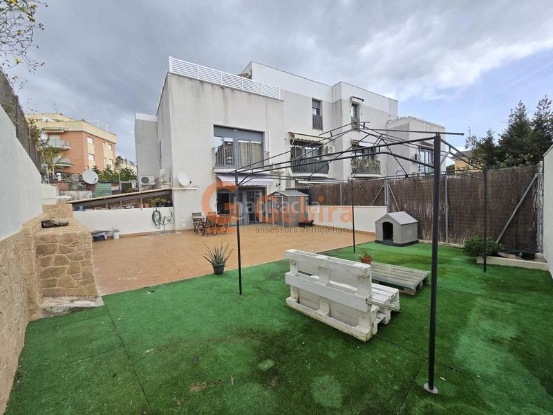 Foto a48b228d-cb40-465d-b72f-74a0d8695699. Dúplex amb calefacció aparcament a Segur de Calafell nucli urbà Segur de Calafell