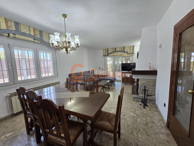 Foto a05c7d83-4aad-40ce-bd91-89a03664ce17. Casa amb calefacció aparcament piscina a Cunit residencial Cunit