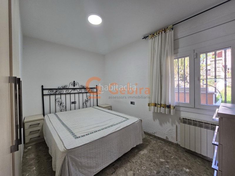 Foto bab3ddfd-7373-4185-ba75-c7062c460e04. Casa amb calefacció aparcament piscina a Cunit residencial Cunit