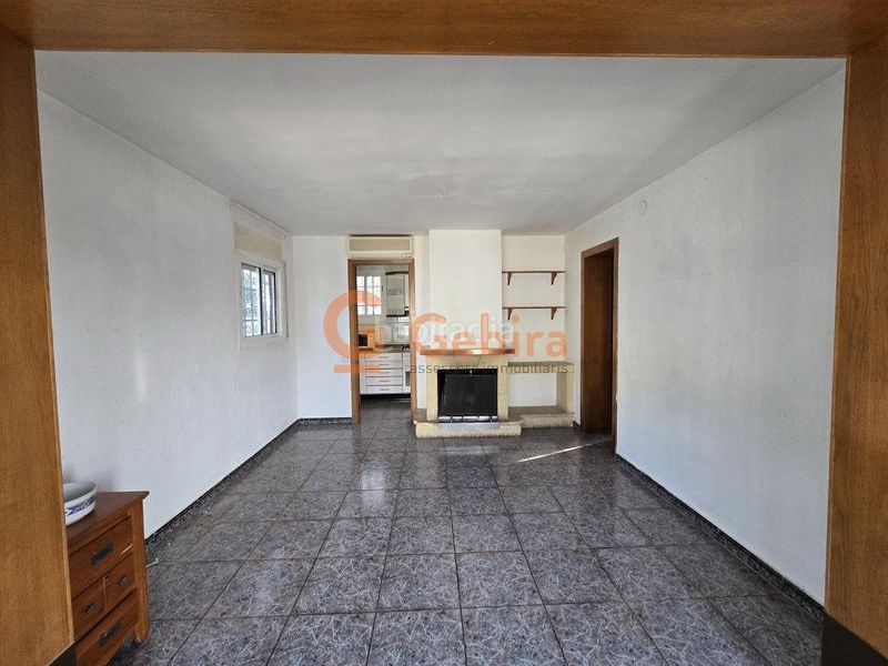 Foto 5129e03e-63d1-48ea-a40e-293b37992f97. Casa  independiente en urbanización mas trader i en Cubelles