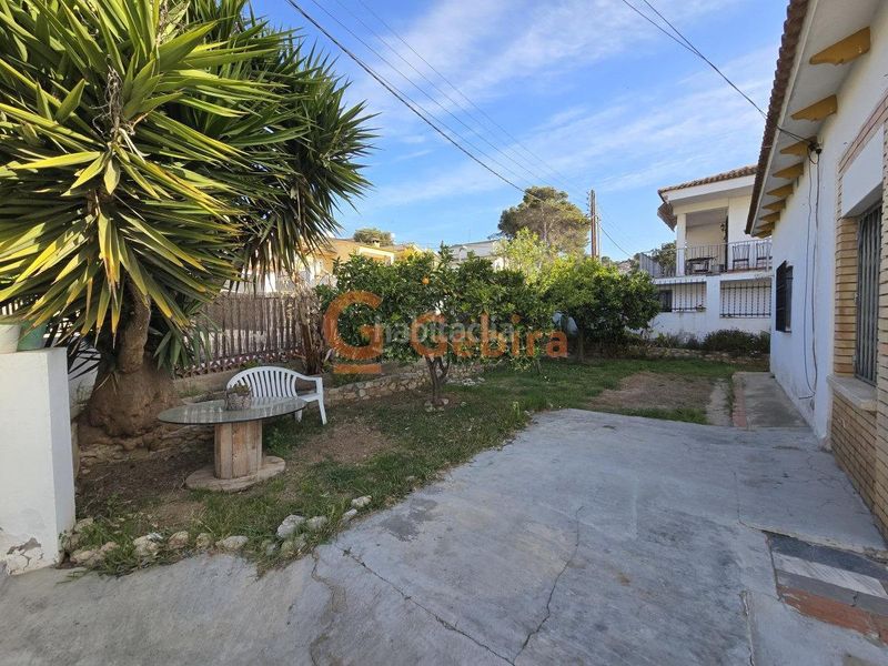 Foto b2463f97-a1e3-408f-944e-a121248188b6. Casa  independiente en urbanización mas trader i en Cubelles