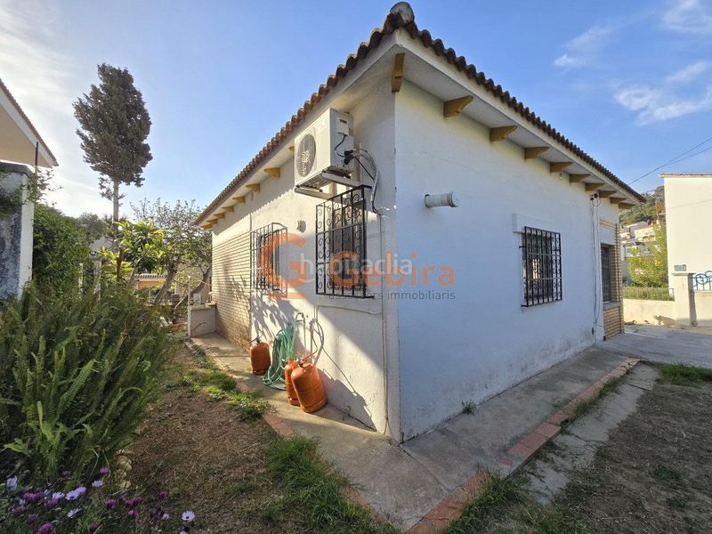 Foto d9a71f51-eeaa-48ca-b570-c56c5d956053. Casa  independiente en urbanización mas trader i en Cubelles