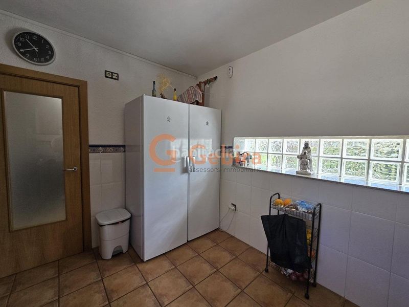 Foto 0b9a8e55-25f5-47bc-8e5e-4d169fb67c03. Casa amb aparcament a costa Cunit - els jardins - els rosers Cunit
