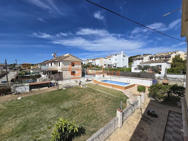 Foto 97db057f-ee9b-43ff-b4a8-f61422d84419. Casa amb calefacció aparcament a Cunit residencial Cunit