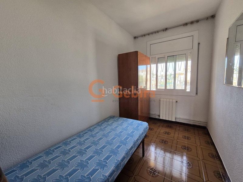 Foto a12d8c4d-b38f-4227-8e39-be56599c66b6. Casa amb calefacció aparcament a Cunit residencial Cunit