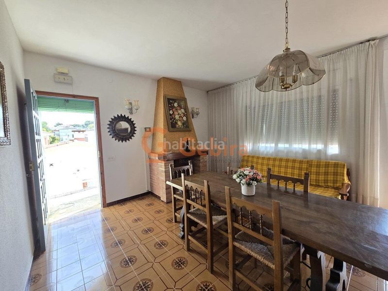 Foto c652f882-f283-4664-a9b6-cc5e177ba007. Casa amb calefacció aparcament a Cunit residencial Cunit