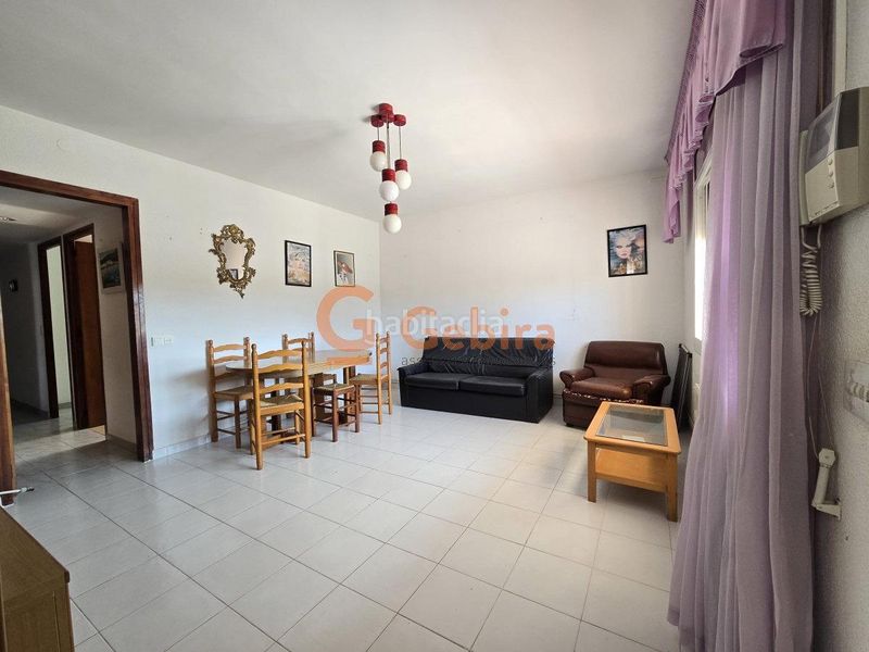 Foto c9ff0ca6-4ed2-440f-a5f6-7cf21816c892. Casa amb calefacció aparcament a Cunit residencial Cunit