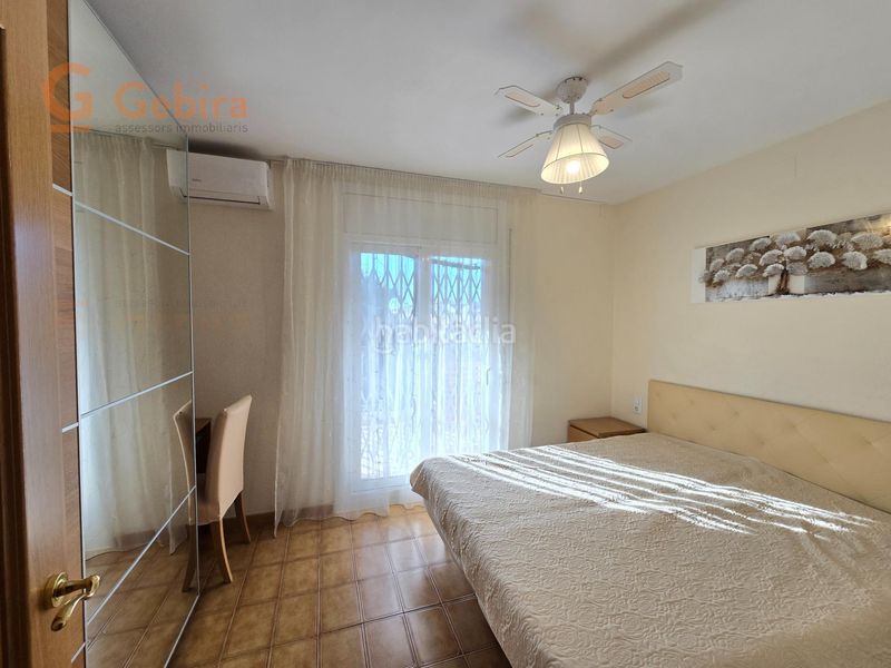 Foto a65a3830-8e0b-466a-bd3c-17ddd45ad0be. Casa aparellada amb calefacció aparcament a Cunit residencial Cunit