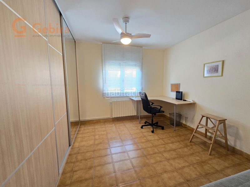 Foto e6fc3de2-d253-4047-ae2b-5ff85851d4a4. Casa aparellada amb calefacció aparcament a Cunit residencial Cunit