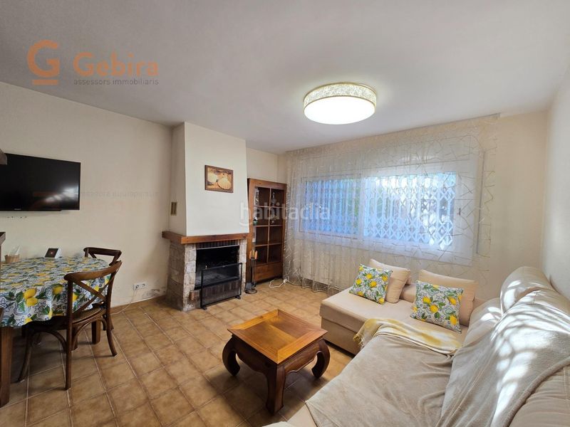 Foto f9cc04bf-4ea5-4489-8f3e-49f809591a0f. Casa aparellada amb calefacció aparcament a Cunit residencial Cunit