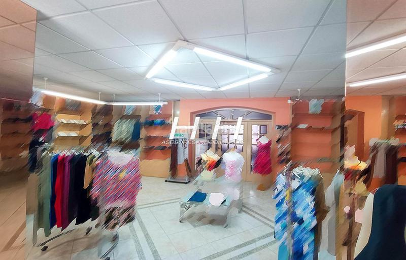 Foto 654ef270-7a02-4afe-81cd-ca238aa63360. Rent business premise in El Castell Burjassot