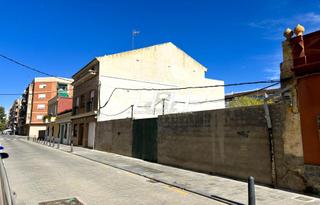 Terreny residencial a Benimàmet. Se vende amplio solar para edificar en benimámet.  hh asesores,