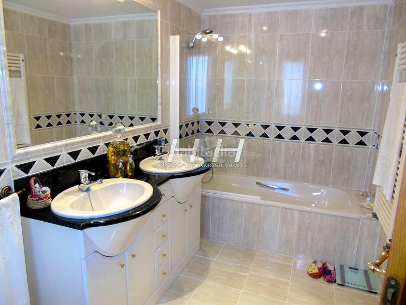 Foto 3d69b31d-c36f-4583-8563-6b770fc059f9. Semi detached house with heating parking in Canet d´en Berenguer