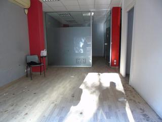 Local Comercial a Zona Campus Universitario. Local comercial en buen estado junto a universidades.  hh asesor