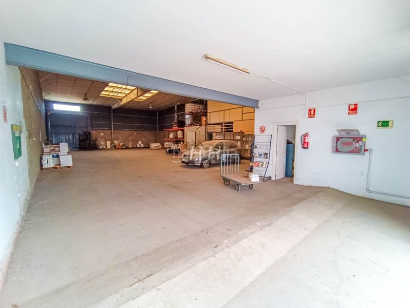 Foto 182c7ea7-2821-4161-8951-7d97286341d8. Industrial building with heating in Avenida de Abril-9 de Octubre Sagunt
