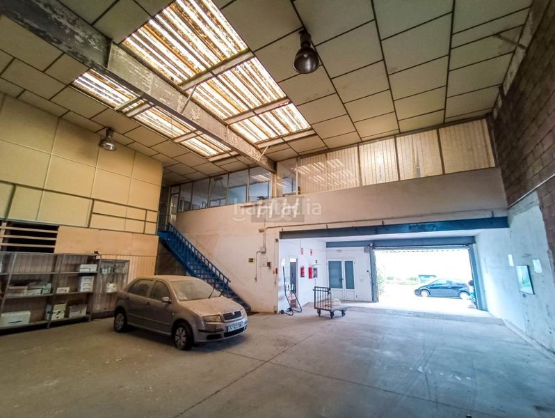 Foto f11e4483-0100-45e2-affd-b26a17f1d337. Industrial building with heating in Avenida de Abril-9 de Octubre Sagunt