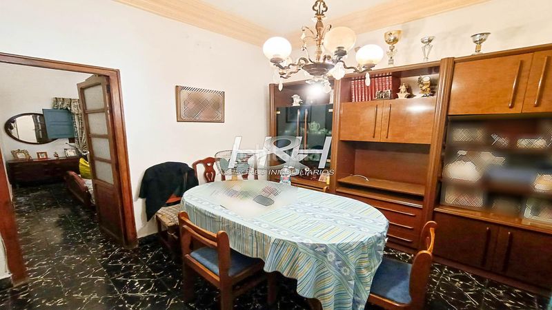 Foto 030569af-7182-49eb-a4b3-8f6b95a52829. Casa a Zona Concordia Burjassot