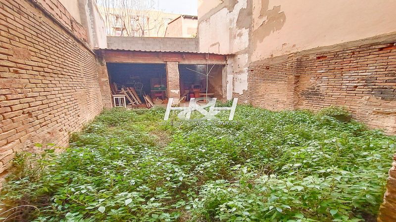 Foto 099e3dc3-a662-43e4-ab66-ec00f94ea502. Casa a Zona Concordia Burjassot