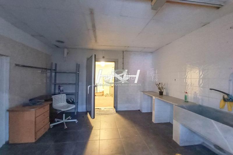 Foto 59467b02-9fea-495d-95f8-e6f65796ed63. Local comercial en Aiora Valencia