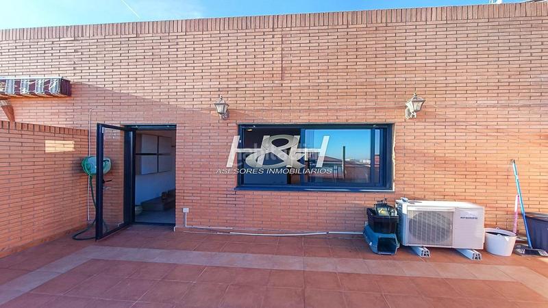 Foto 2a673617-9edd-4247-85a3-ab6b4d0d4c6a. Ático  con terraza y garaje en residencial . hh asesores, inmobiliaria en burjassot en Picassent