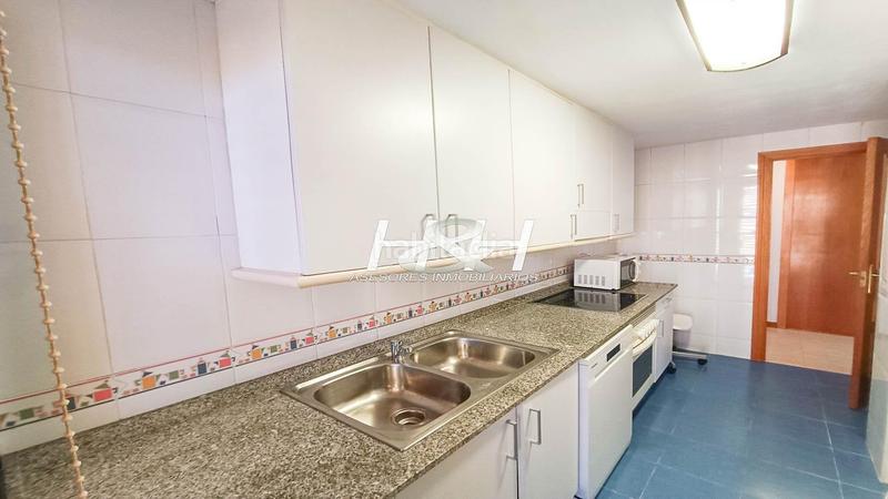 Foto 3223112a-ce60-40dc-9520-5c1904b736a4. Ático  con terraza y garaje en residencial . hh asesores, inmobiliaria en burjassot en Picassent