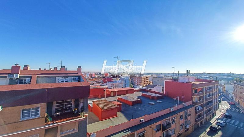 Foto 78f6f99e-554d-436a-afac-a5431fe549c3. Ático  con terraza y garaje en residencial . hh asesores, inmobiliaria en burjassot en Picassent