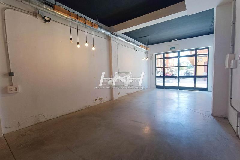 Foto a5512c1a-d418-42f1-9a21-e00c026afda8. Planta baixa a El Castell Burjassot