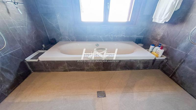 Foto a8d500fb-9efa-4dbb-9828-49ebe7147c7d. Xalet amb calefacció piscina a Requena