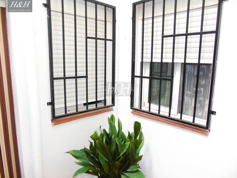 Foto 16a62126-98fb-4809-b025-fbdc4b334233. Alquiler planta baja piso para estudiantes en zona universitaria. hh asesores, inmobiliaria en Burjassot