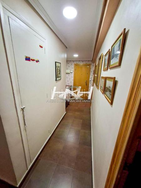 Foto d8d186a7-7162-4c8a-9e80-e2d59437c0aa. Pis a Ayuntamiento - El Salvador Godella