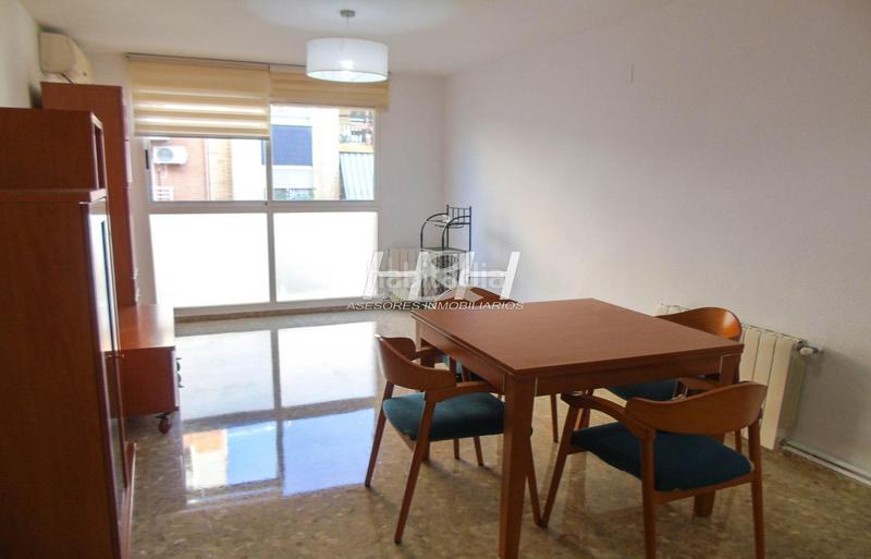 Foto 00f041bc-7eea-426a-9a50-2d3911cb12b3. Alquiler piso estupendo piso con parking en eixereta. hh asesores, inmobiliaria en Burjassot
